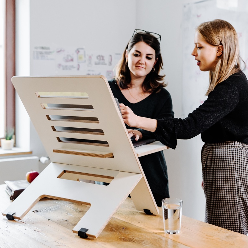 Freelancer or Agency: Which Should You Hire?