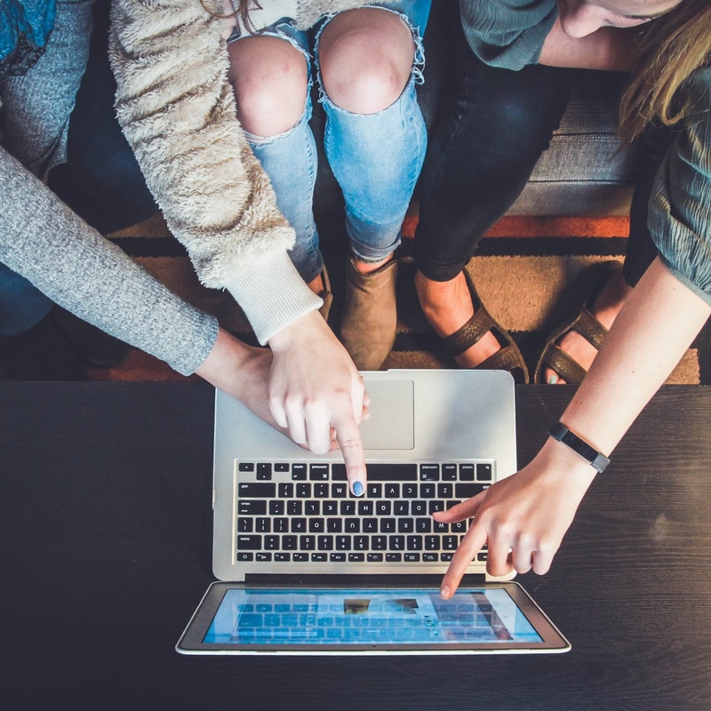 Integration of User Experience into Software Development