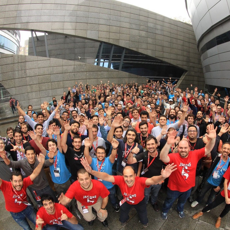 Staying Active in the Community: Sophilabs at JSConf Uruguay 2016